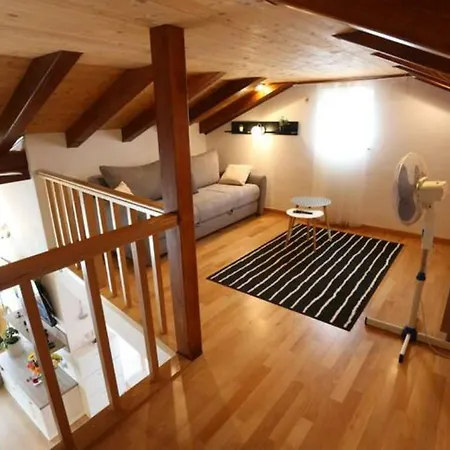 Obiteljski Smjestaj 100 M2, App 4stars, Plaza, Jacuzzi Apartamento